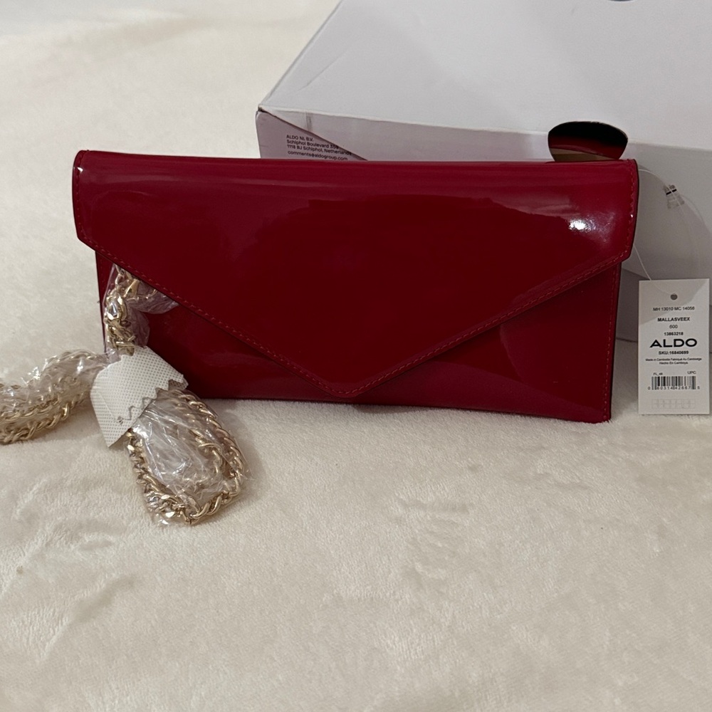Aldo, Ladies, Patent Red Clutch with Gold Chain/Crossbody. NEW